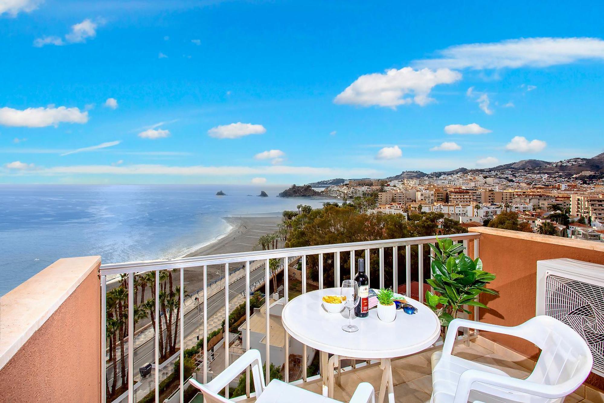 1004 - Beachfront Apartment On El Paseo, 4 Pers - Air Conditionning - Wi-Fi - Smart Tv Almunecar Exterior photo
